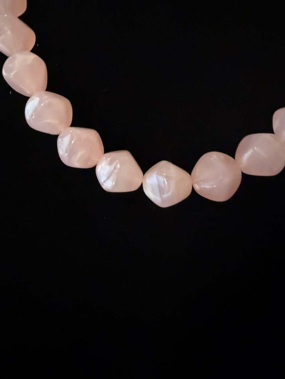 Avon Tea Rose Transparent Pink Necklace in the Original Box - Picture 3 of 10